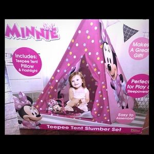 NIB Minnie Mouse Teepee w/ pillow & flashlight